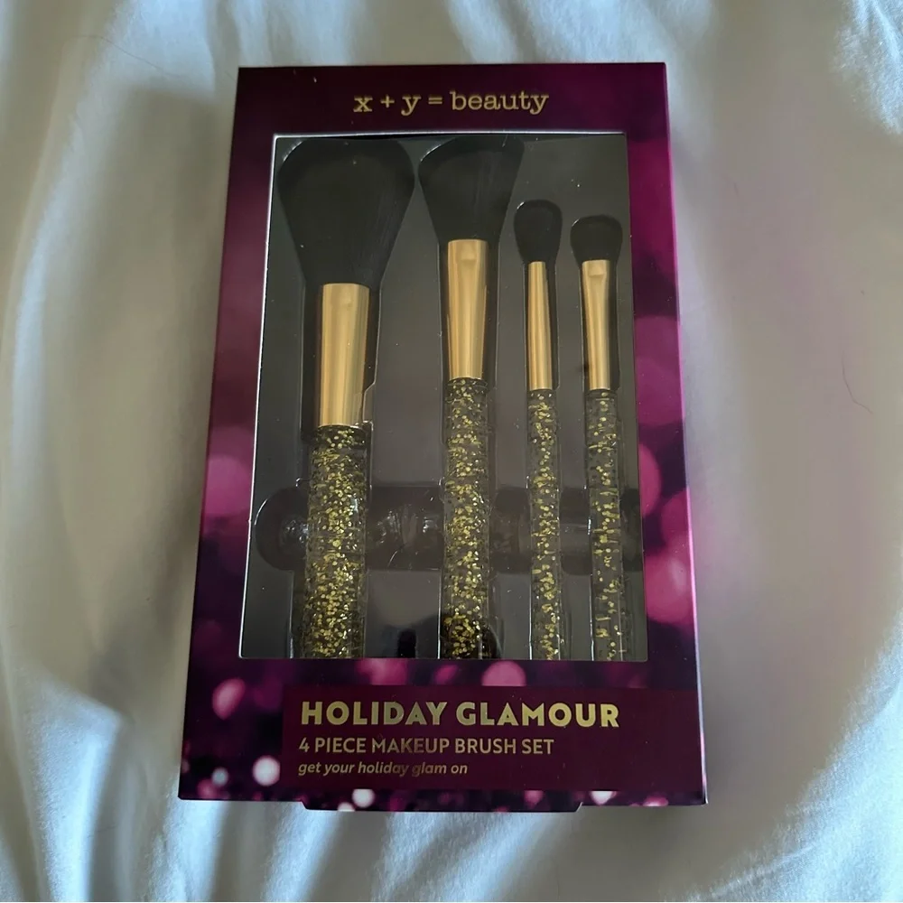 4 Pack of Makeup Brushes